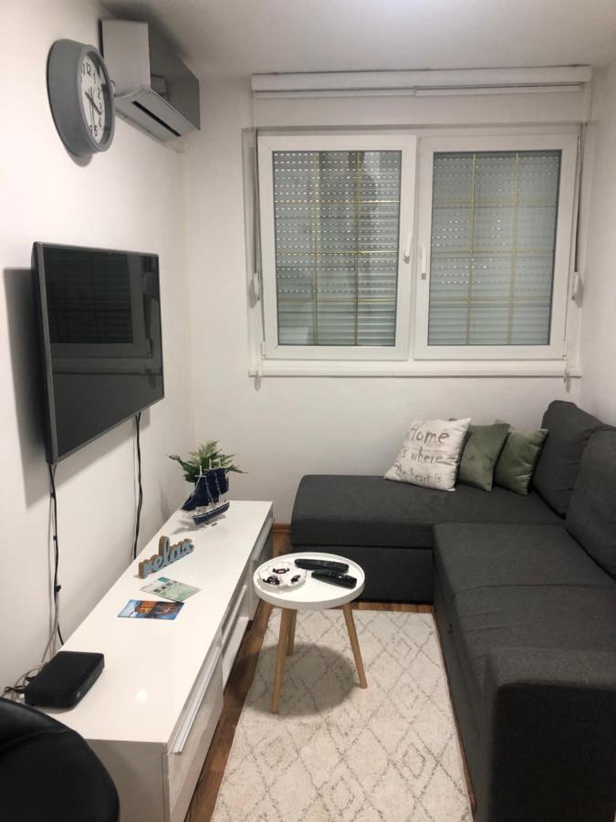 Welcome To The Apartment Mesic- Airport 塞拉耶佛 外观 照片