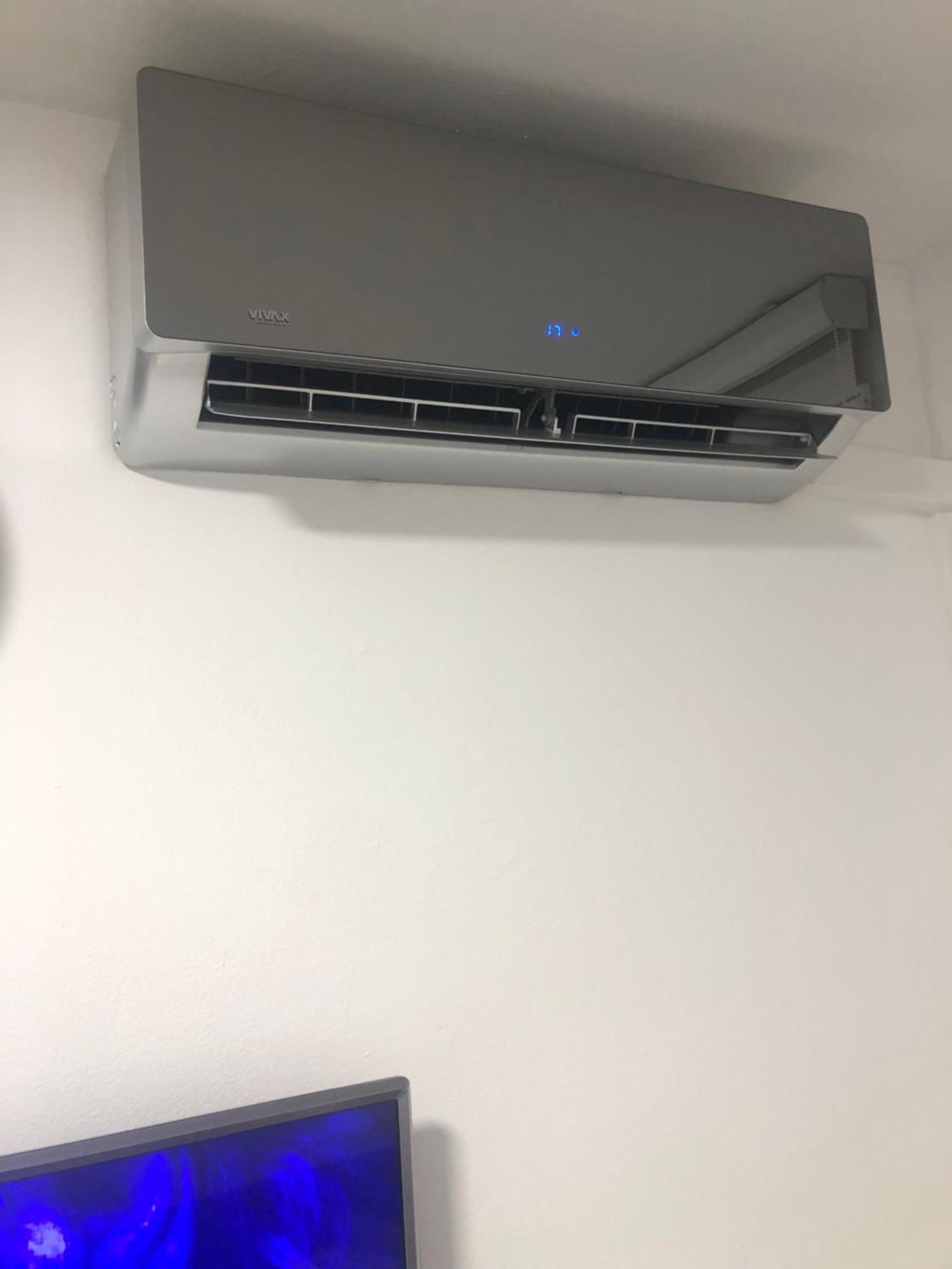 Welcome To The Apartment Mesic- Airport 塞拉耶佛 外观 照片